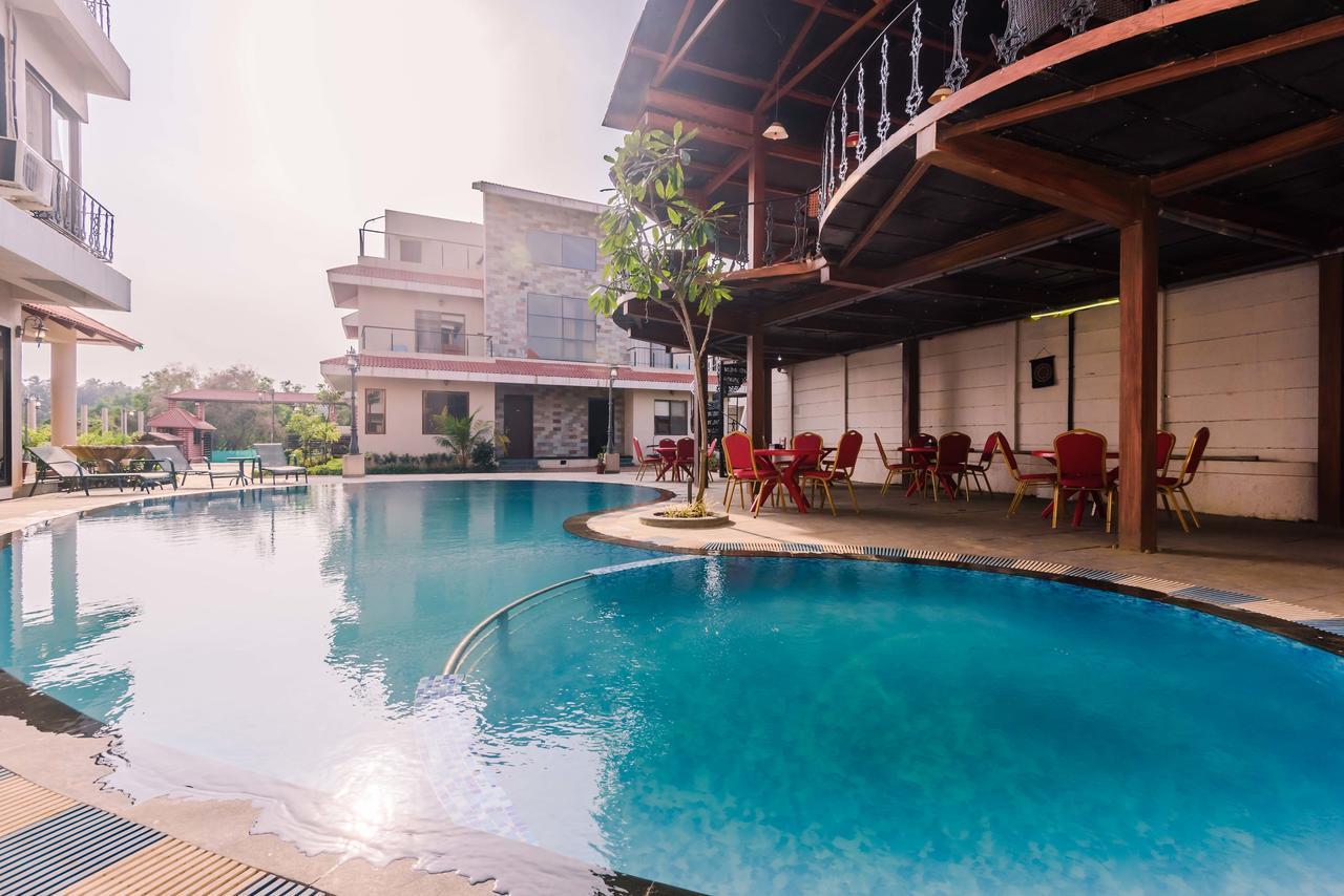 Sia Resort Alībāg Esterno foto